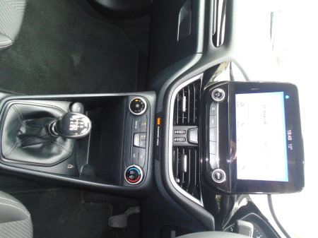 2022 Ford Fiesta - photo 17