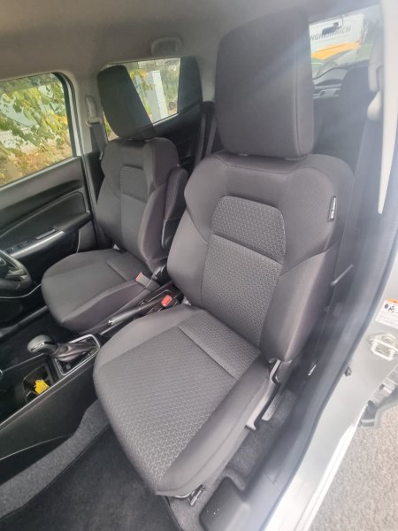 2019 Suzuki Swift - photo 18
