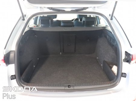 2021 Skoda Octavia - photo 10