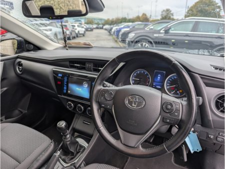 2017 Toyota Corolla - photo 14