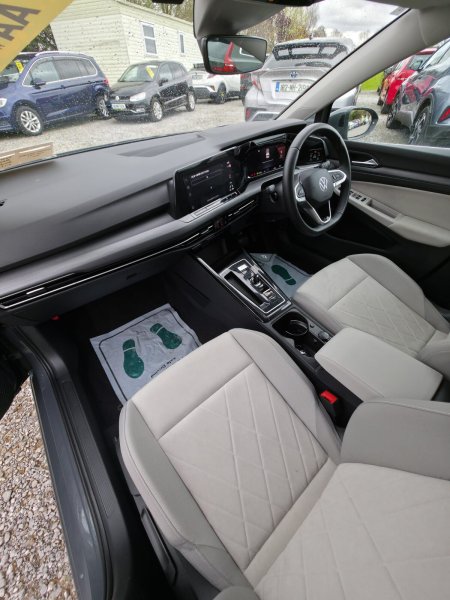 2024 Volkswagen Golf - photo 11