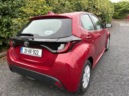 2021 Toyota Yaris - photo 3