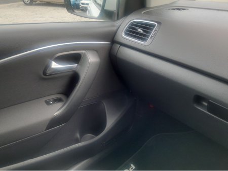 2016 Volkswagen Polo - photo 24