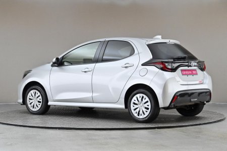 2022 Toyota Yaris - photo 6