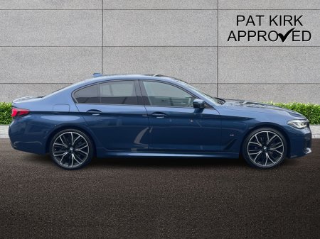 2022 BMW 5-Series - photo 4