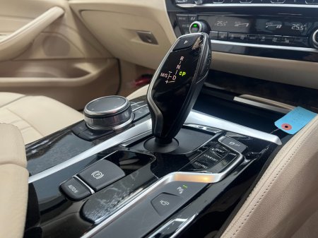 2017 BMW 5-Series - photo 13