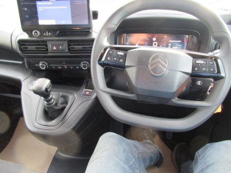 2025 Citroen Berlingo - photo 4
