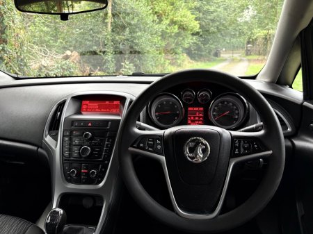 2014 Vauxhall Astra - photo 5