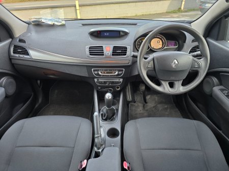 2011 Renault Fluence - photo 13