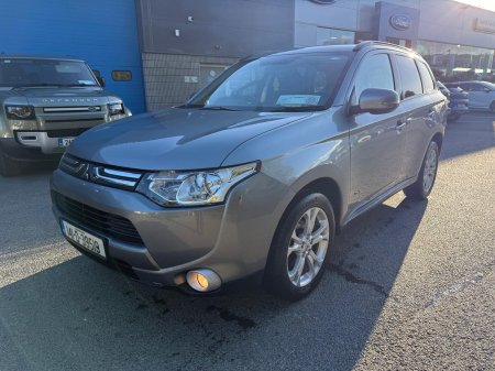 2014 Mitsubishi Outlander 2.2 DI-D 150PS 6MT 4WD 7-Seater Intense