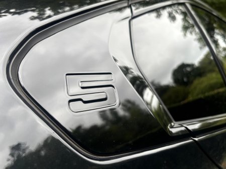 2024 BMW 5-Series - photo 17