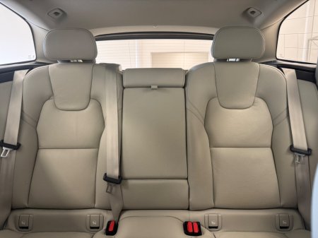 2024 Volvo XC60 - photo 10