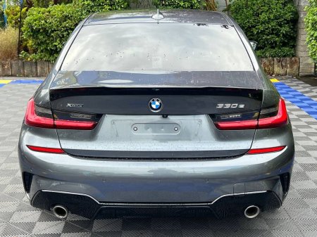 2021 BMW 3-Series - photo 17