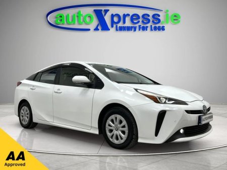 2021 Toyota Prius S 1.8 Hybrid Automatic, Reversing camera