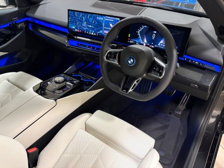2026 BMW 5-Series - photo 26