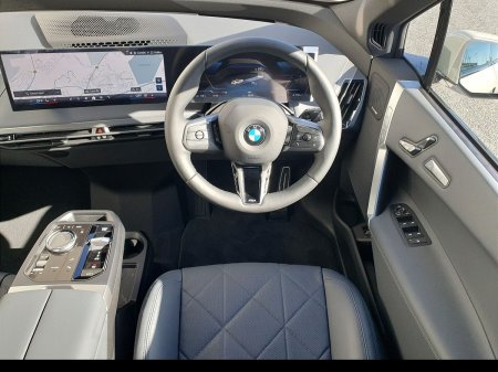 2026 BMW iX - photo 5