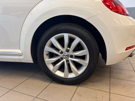2013 Volkswagen Beetle - photo 17