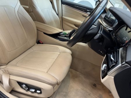 2018 BMW 5-Series - photo 17