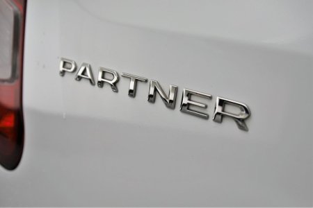2022 Peugeot Partner - photo 28