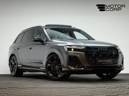 2025 Audi Q7 S LINE BLK ED 55 TFSI E QUATTRO