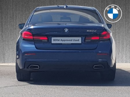 2021 BMW 5-Series - photo 15