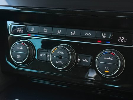 2018 Volkswagen Passat - photo 21