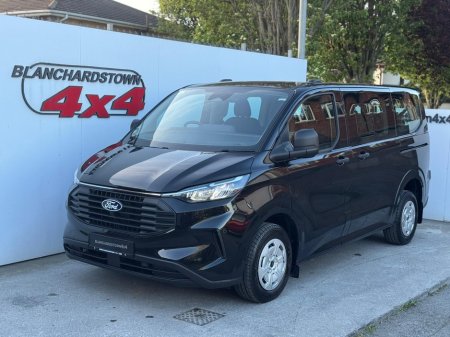 2026 Ford Tourneo Custom PEOPLE CARRIER DELIVERY MILES