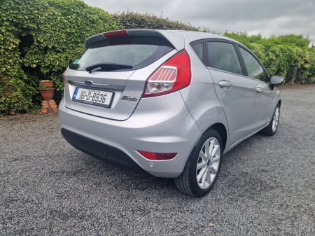 2016 Ford Fiesta - photo 4