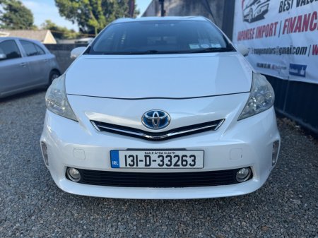 2013 Toyota Prius - photo 2