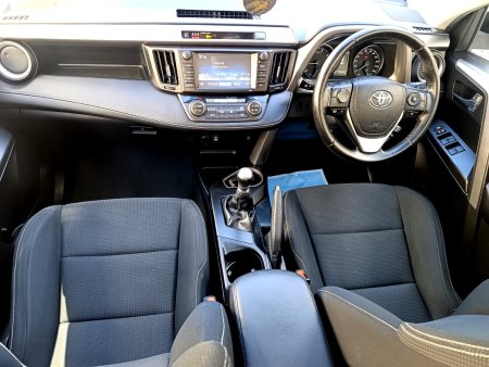 2016 Toyota RAV4 - photo 16