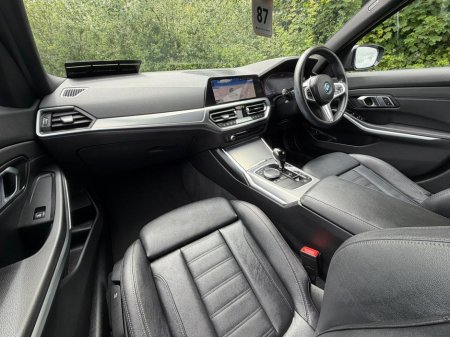 2021 BMW 3-Series - photo 19