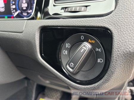 2019 Volkswagen Golf - photo 25