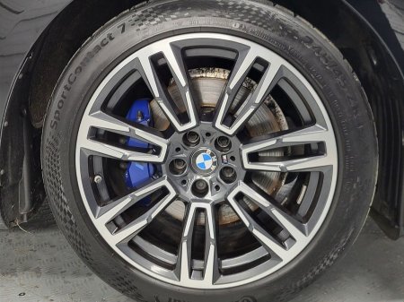 2024 BMW 5-Series - photo 14