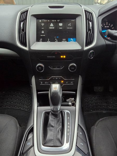2017 Ford Galaxy - photo 12