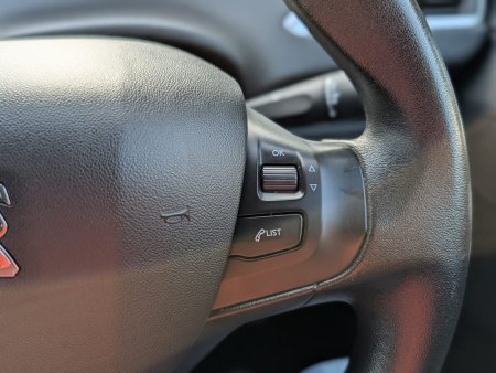 2014 Peugeot 208 - photo 15