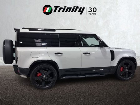 2026 Land Rover Defender - photo 3