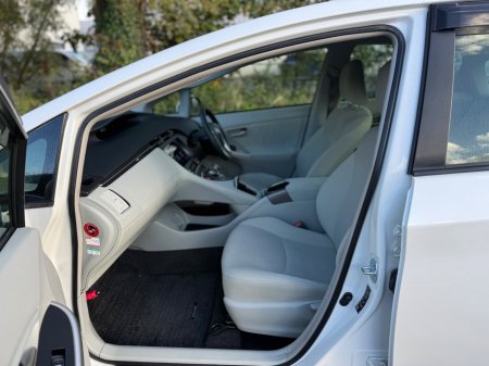 2015 Toyota Prius - photo 10