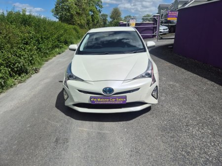 2017 Toyota Prius - photo 2