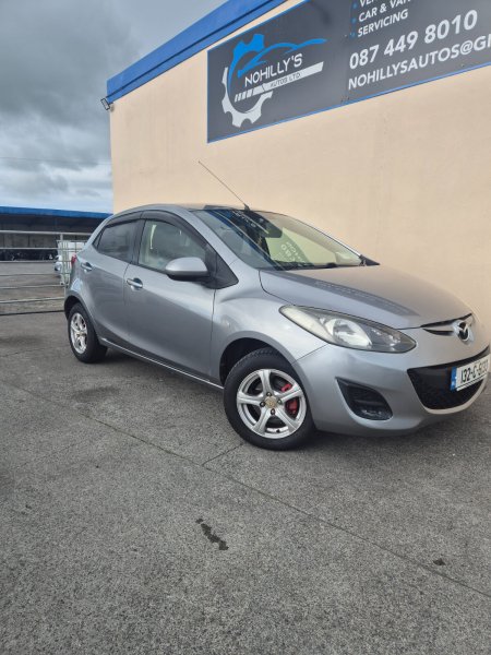 2013 Mazda Demio - photo 2