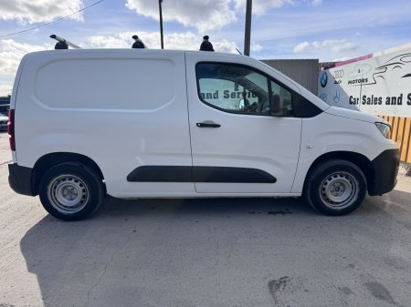2020 Peugeot Partner - photo 6