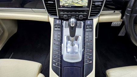 2016 Porsche Panamera - photo 22