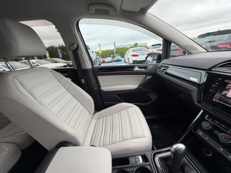 2020 Volkswagen Touran - photo 25