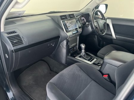 2022 Toyota Land Cruiser - photo 6