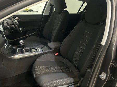 2017 Peugeot 308 - photo 8
