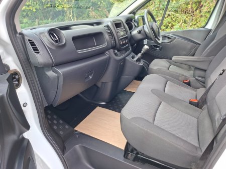 2021 Renault Trafic - photo 12