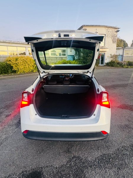 2022 Toyota Prius - photo 23