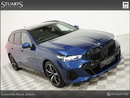2025 BMW 5-Series - photo 28