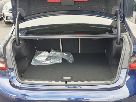 2026 BMW 3-Series - photo 13