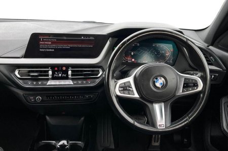 2022 BMW 1-Series - photo 11