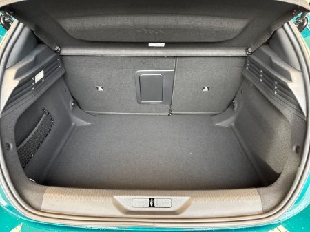 2026 Peugeot 308 - photo 9